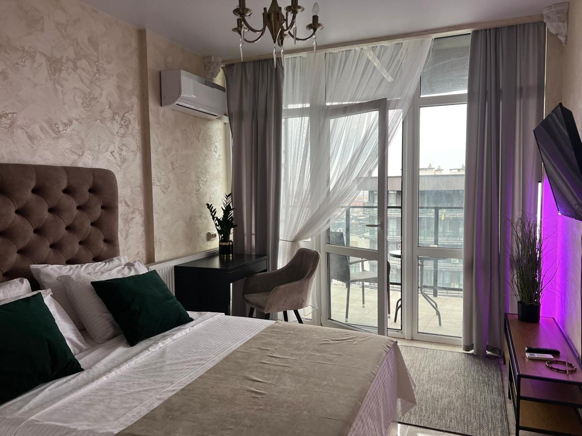 Apartments Vip Avalon Leopoli Esterno foto
