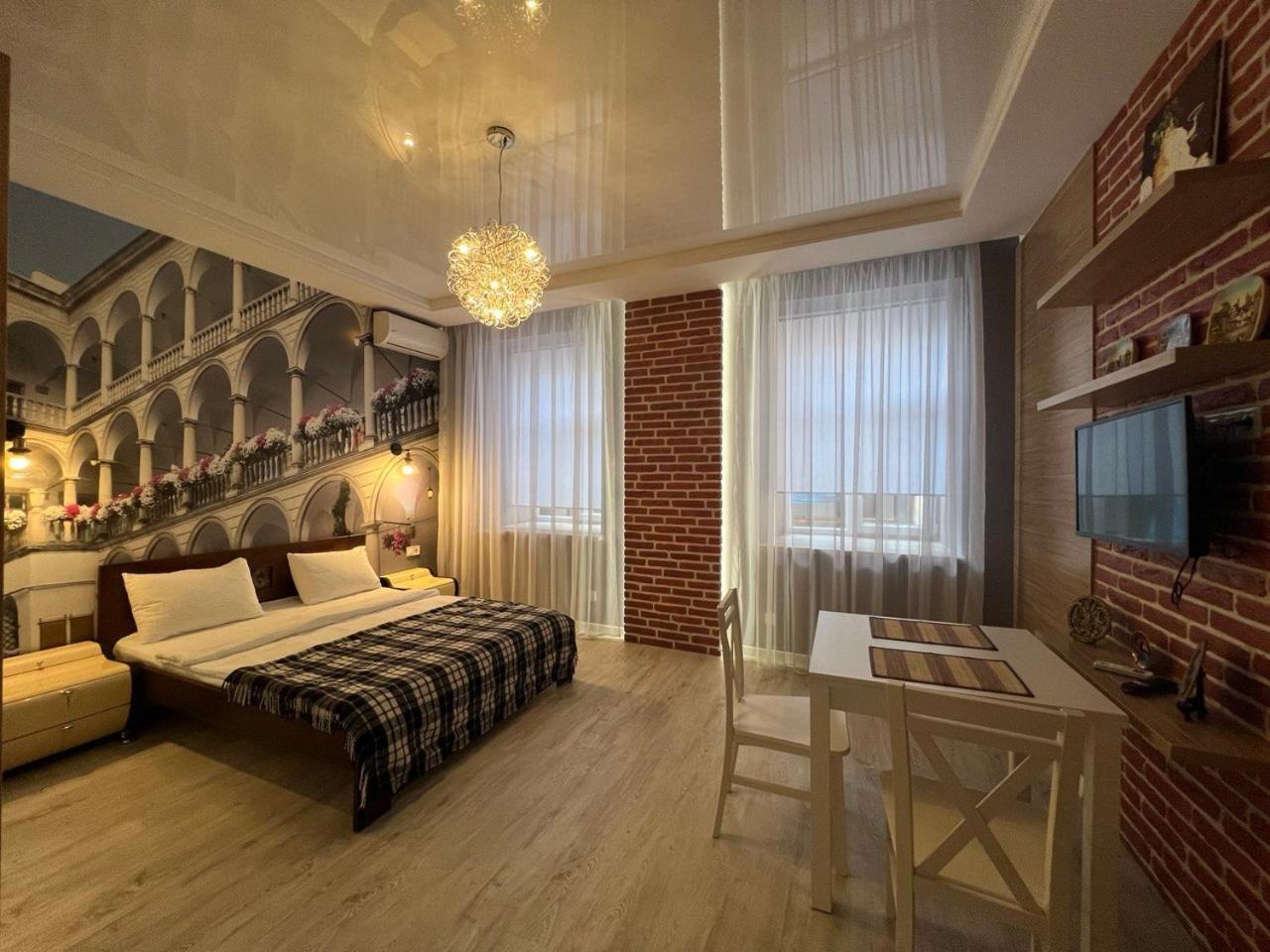 Apartments Vip Avalon Leopoli Esterno foto