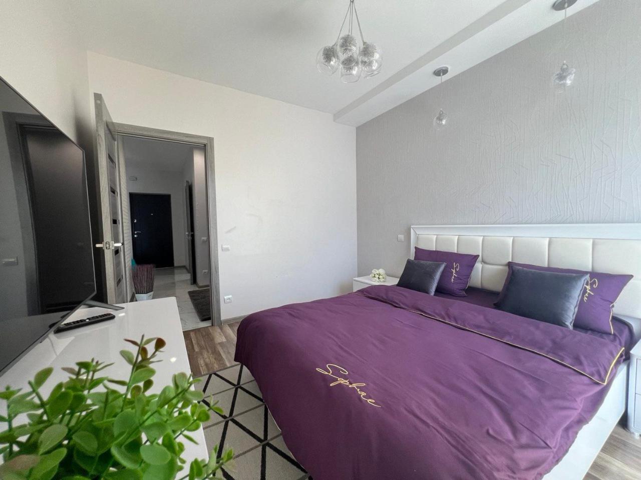 Apartments Vip Avalon Leopoli Esterno foto