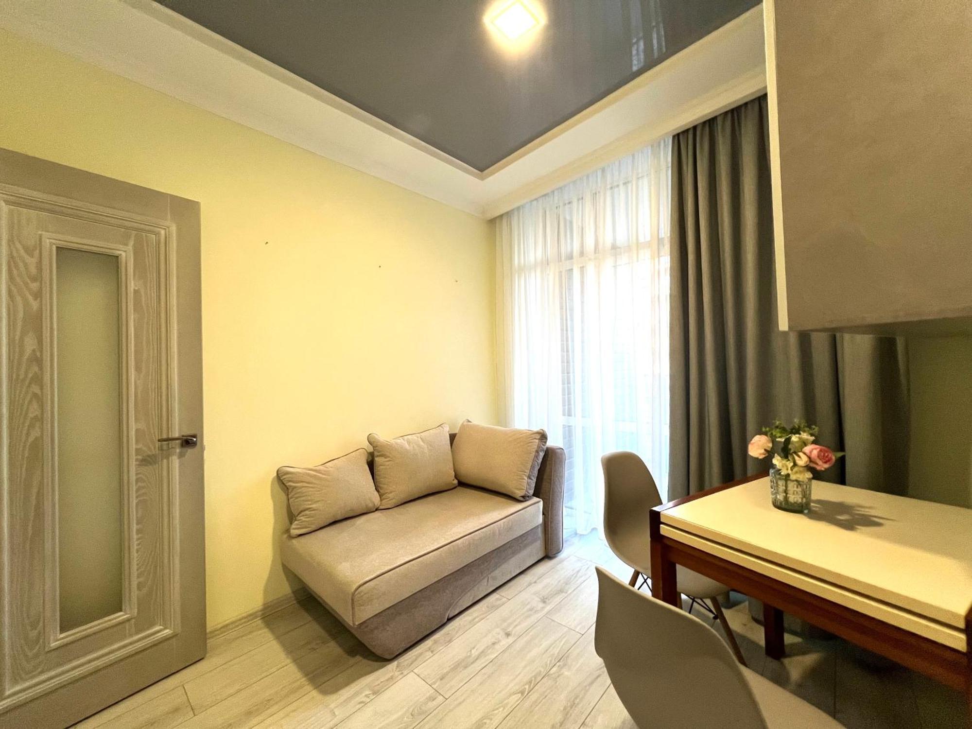 Apartments Vip Avalon Leopoli Esterno foto